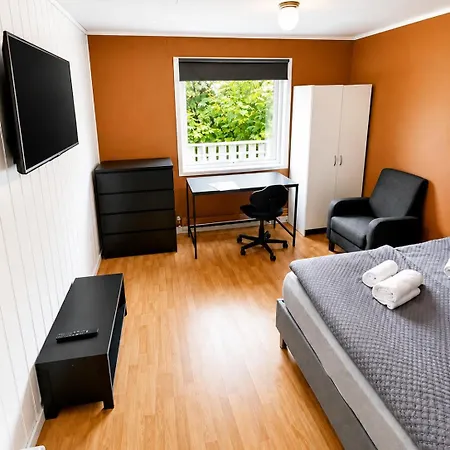 Airport Apartahotel 3*
